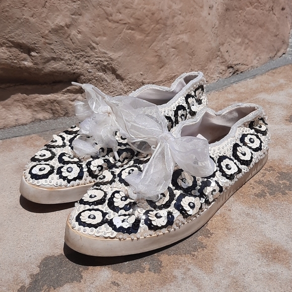 Chinese Laundry 7.5 white black sequin sneakers - Picture 2 of 13